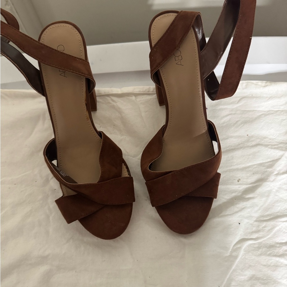 Abound Brown Block Heels with Elegant Strappy Design - size 10 - NEW